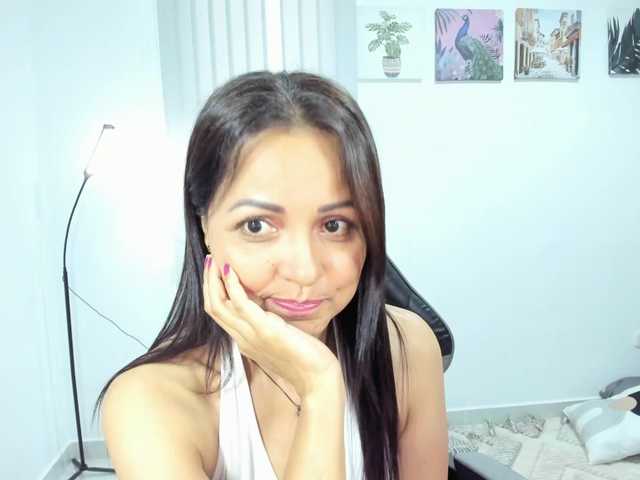 Carlin1511 live cam on BongaCams