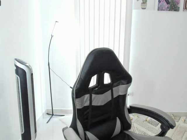 Carlin1511 live cam on BongaCams