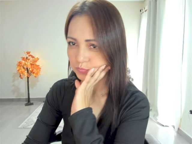 Carlin1511 live cam on BongaCams