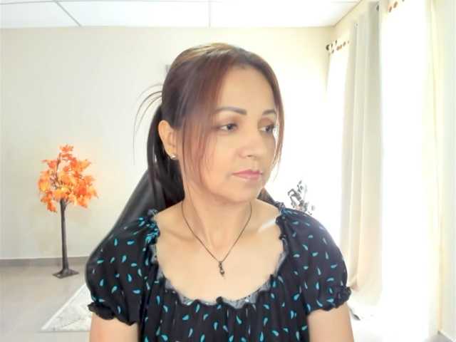 Carlin1511 live cam on BongaCams