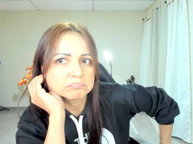 Carlin1511 live cam on BongaCams