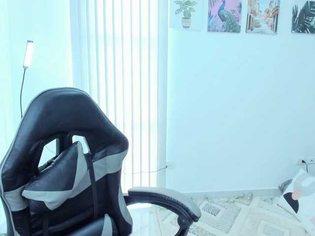 Carlin1511 live cam on BongaCams
