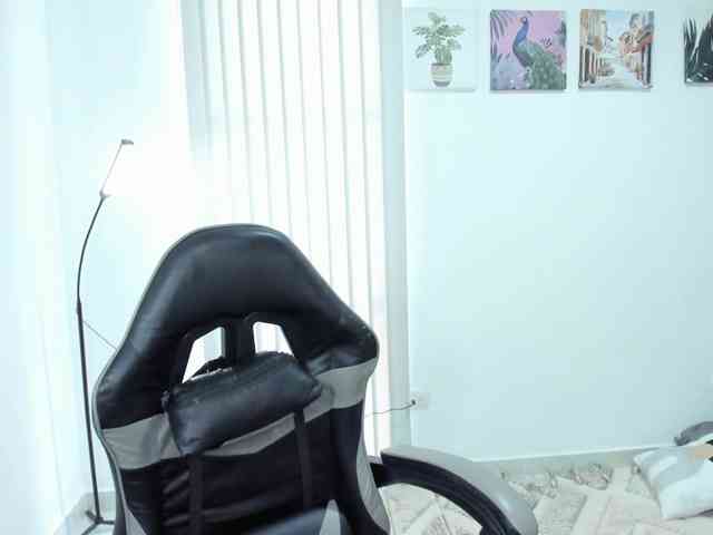 Carlin1511 webcam