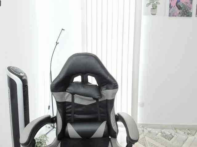 Carlin1511 webcam