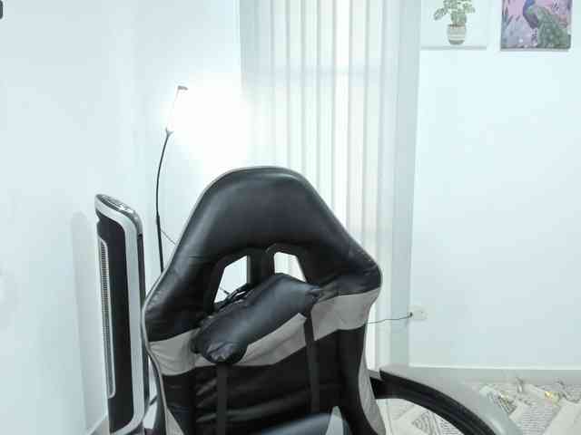 Carlin1511 webcam