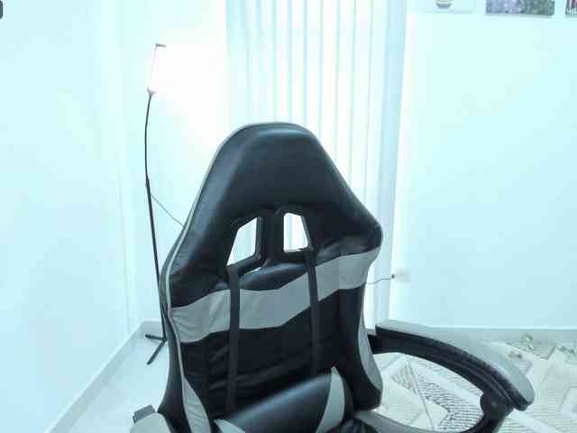 Carlin1511 webcam