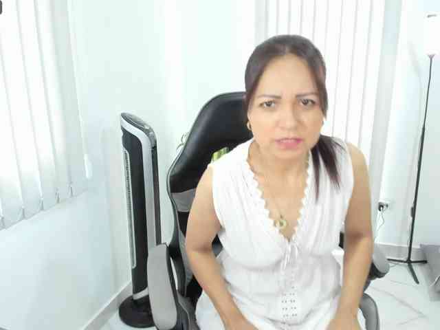 Carlin1511 Live Webcam on BongaCams