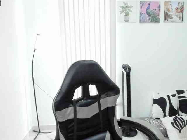 Carlin1511 webcam