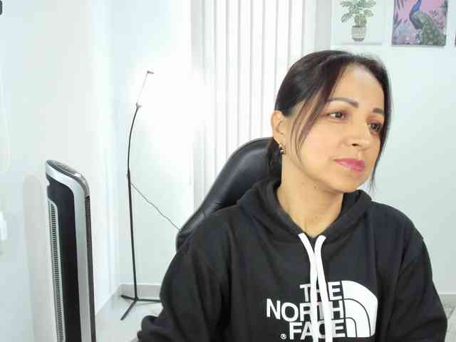 Carlin1511 webcam