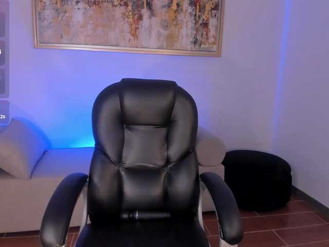 CandaseRussell live cam on BongaCams
