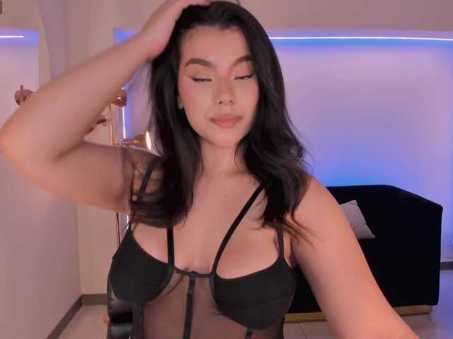 CandaseRussell live cam on BongaCams