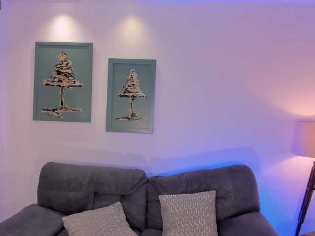 CandaseRussell live cam on BongaCams