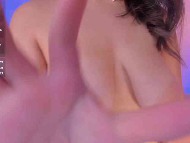 CandaseRussell Live Webcam on BongaCams