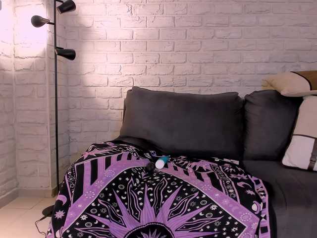 AmaliaCruss live webcam show