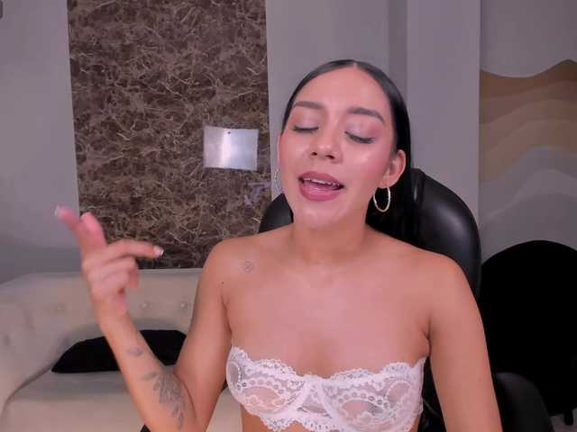AmaliaCruss live cam on BongaCams