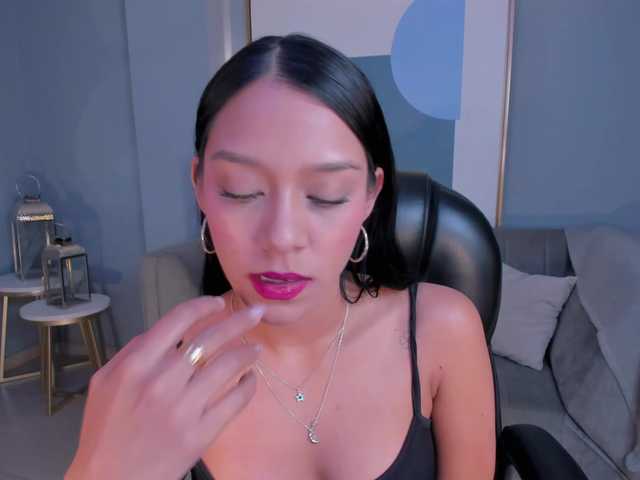 amaliacruss cam belle