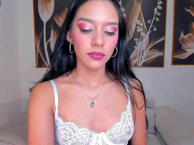 AmaliaCruss webcam