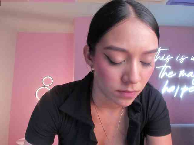 AmaliaCruss webcam