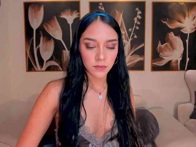 AmaliaCruss webcam