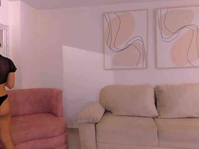AmaliaCruss webcam