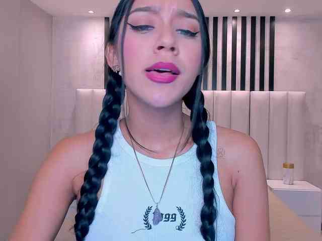 AmaliaCruss webcam