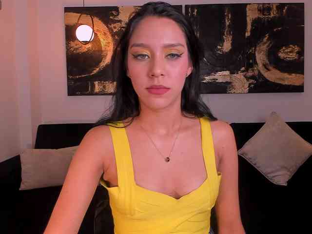 AmaliaCruss webcam