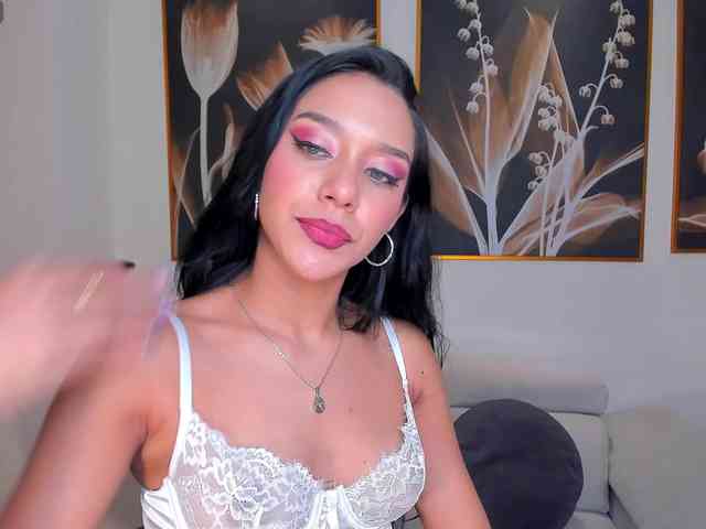 AmaliaCruss webcam