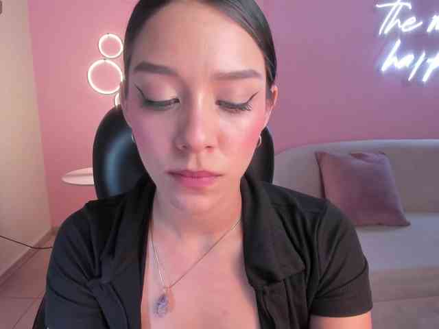 AmaliaCruss webcam