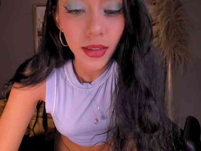 AmaliaCruss webcam