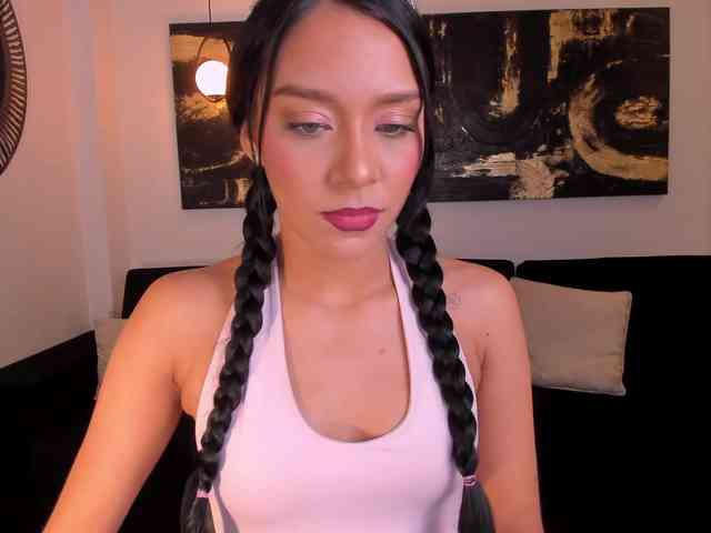 AmaliaCruss webcam
