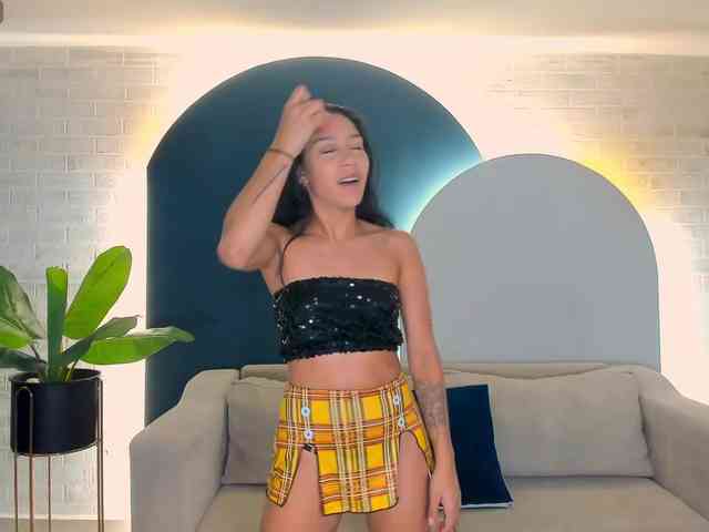 AmaliaCruss webcam