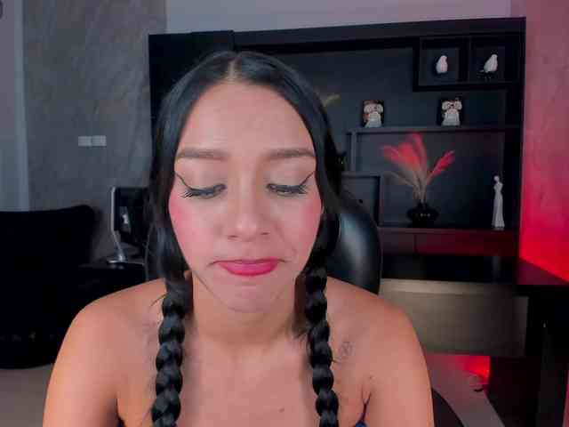 AmaliaCruss webcam