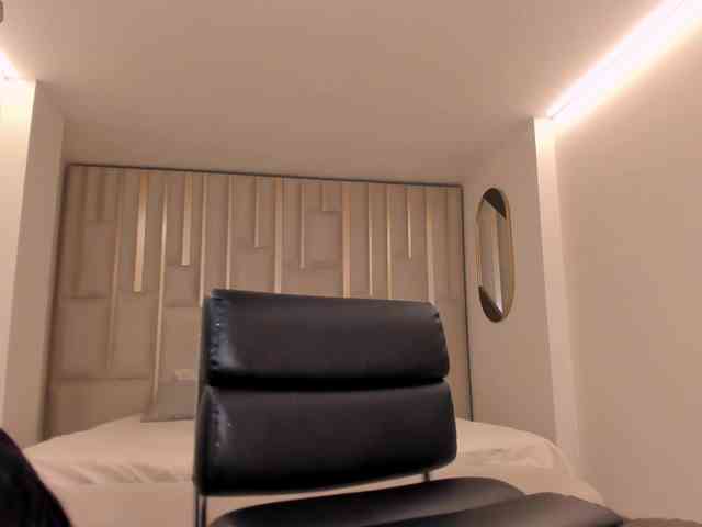 AmaliaCruss webcam