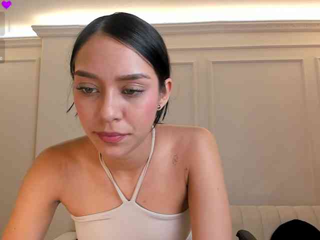 AmaliaCruss webcam
