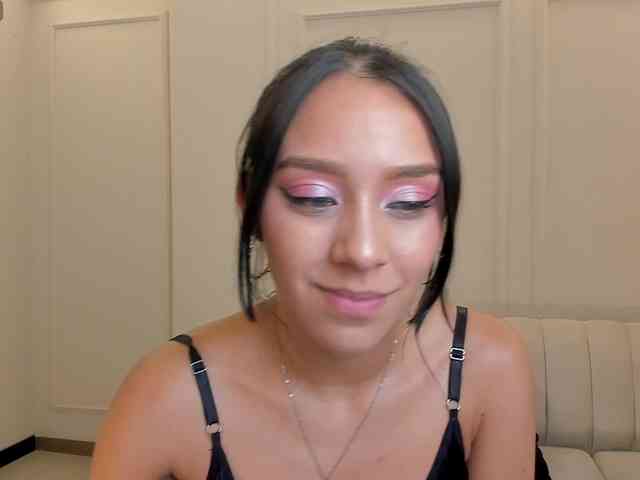 AmaliaCruss webcam