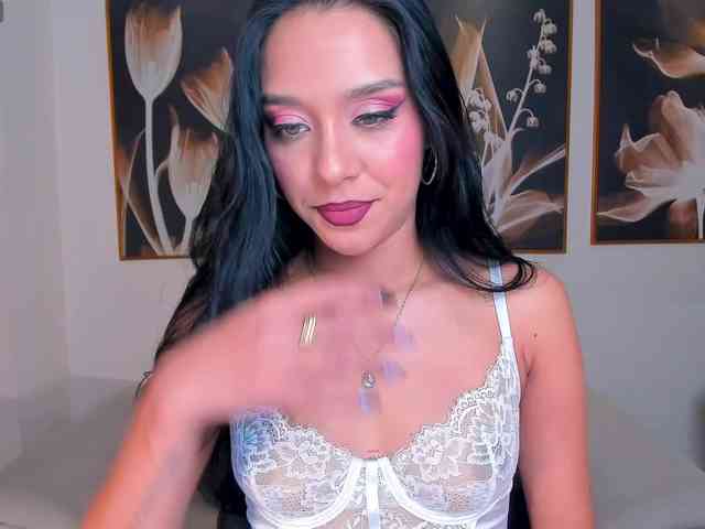 AmaliaCruss webcam