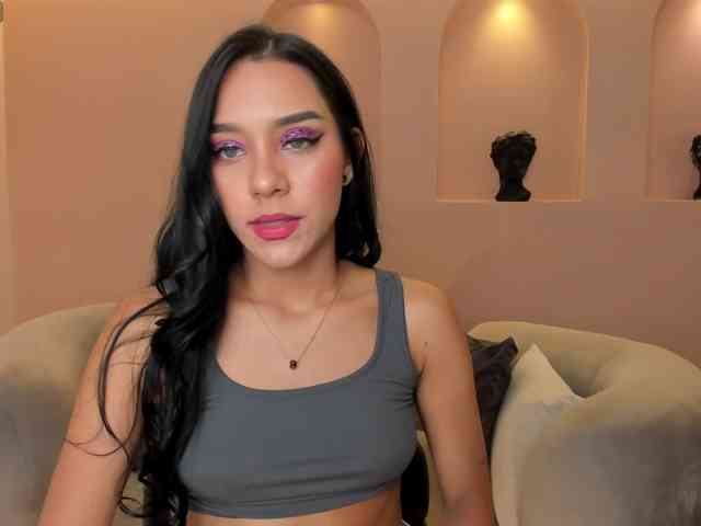 AmaliaCruss webcam