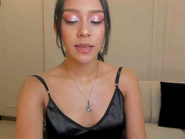 AmaliaCruss webcam
