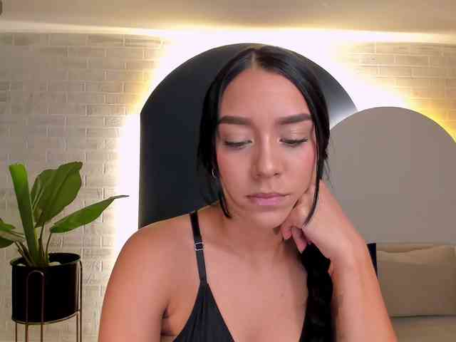 AmaliaCruss webcam