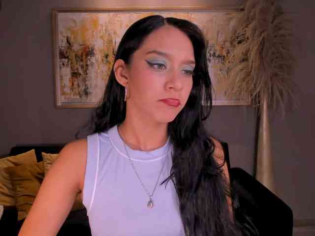 AmaliaCruss webcam