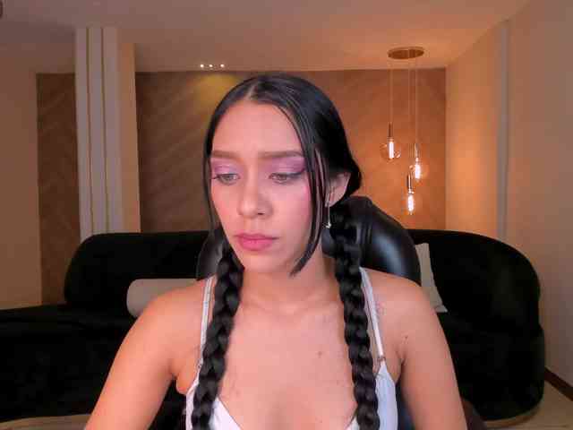 AmaliaCruss webcam