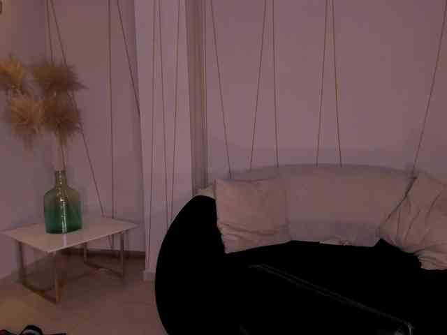 AmaliaCruss webcam