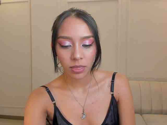 AmaliaCruss webcam