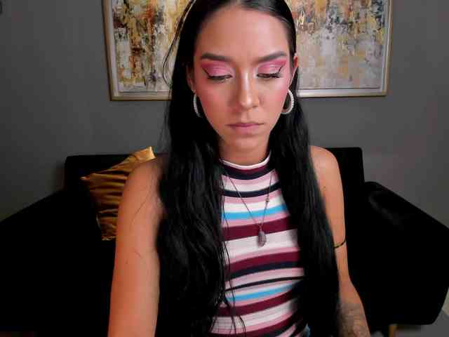 AmaliaCruss webcam