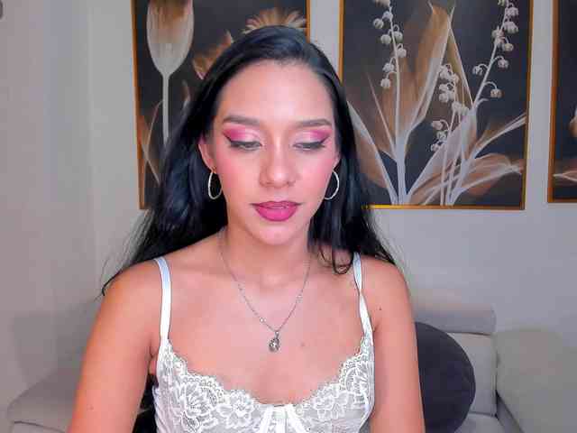 AmaliaCruss webcam