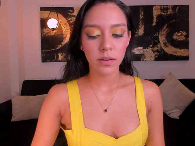 AmaliaCruss webcam