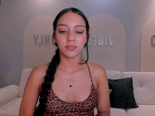 AmaliaCruss webcam