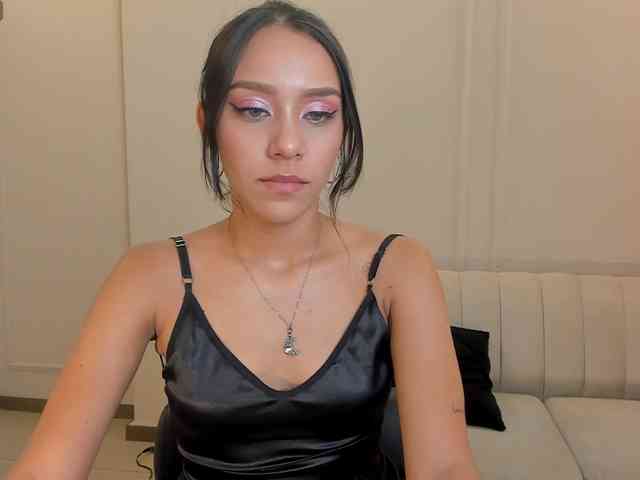 AmaliaCruss webcam