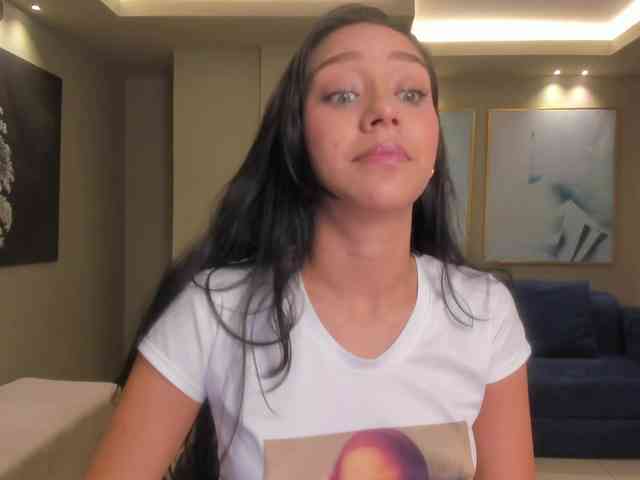 AmaliaCruss webcam