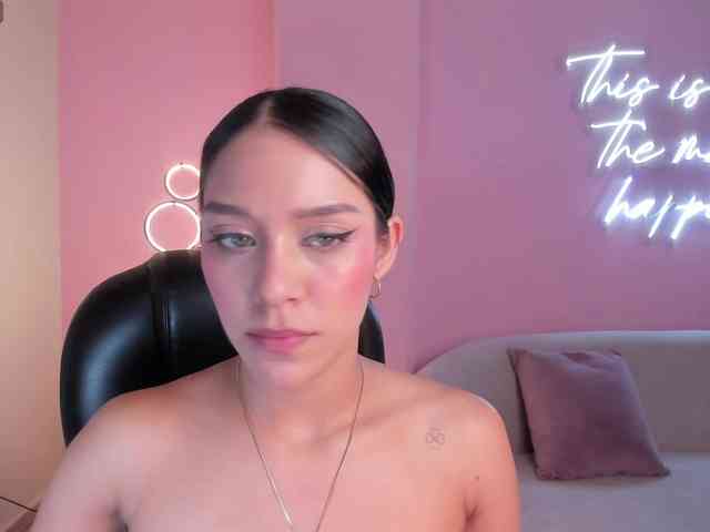 AmaliaCruss webcam